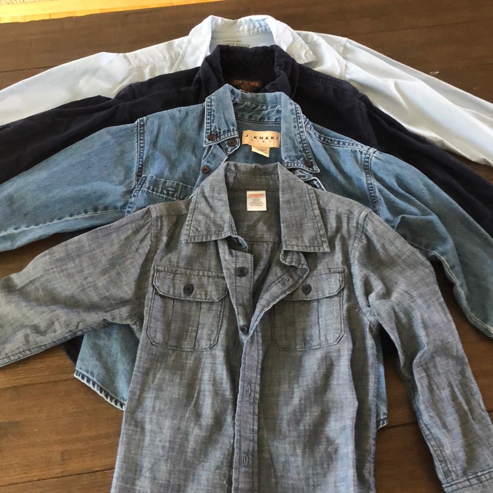 Boys long sleeve shirts size XS (4/5)